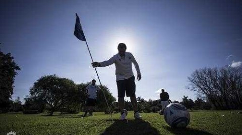 绿茵场上的智慧角逐：足球高尔夫融合运动的魅力