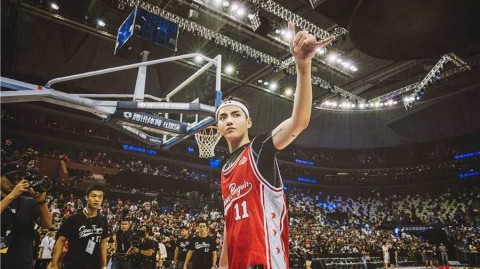 篮球场上的追梦少年：吴亦凡名人赛的高光时刻