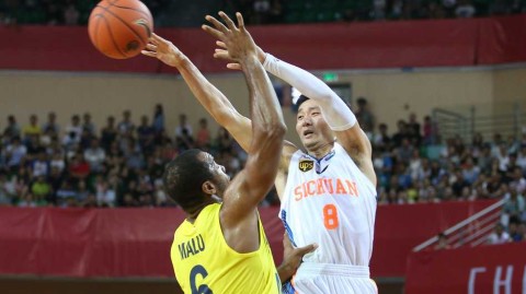 川军激战柏林欧绿保 刘炜首秀闪耀成都