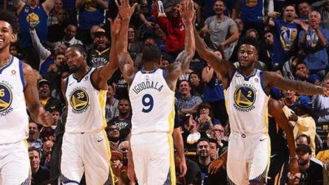 黄蜂主场112-99复仇公牛，三球率队捍卫附加赛希望