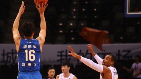 深圳烈豹主场驯服江苏肯帝亚，萨林杰与李慕豪双塔闪耀