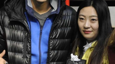 辽篮众将备战忙，郭艾伦获赠“面具侠”小礼物，训练场洋溢兄弟情