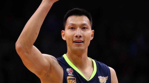 半决赛激战深圳下起三分雨 广东宏远客场吞苦果