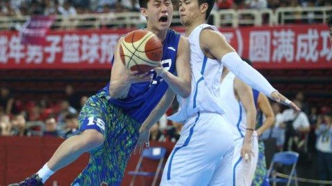 全运赛场辽篮锋芒初露 郭艾伦率队豪取六连胜