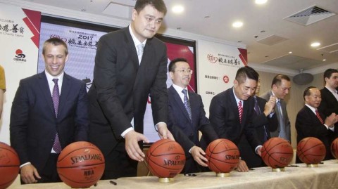 姚明香港出席姚基金慈善赛记者会 以体育人践行公益初心