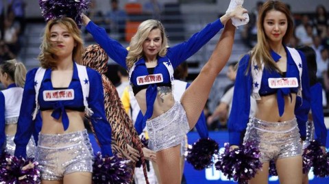 CBA性感篮球宝贝赛场热舞，广东宏远最靓风景线