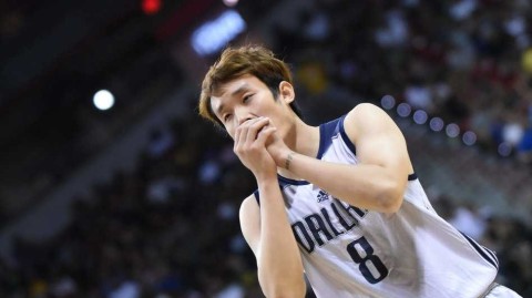 丁彦雨航夏季联赛闪耀拉斯维加斯，全场高呼MVP彰显中国力量