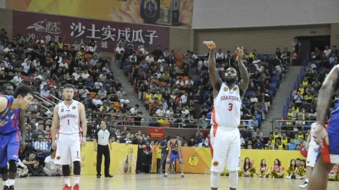 鲁津对抗赛山东轻取天津 新援闪耀菏泽演武楼