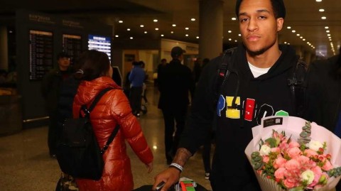 贾巴里·布朗火线驰援，江苏肯帝亚 historic 双杀广东