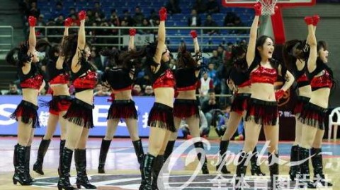 广东VS山东无缘四强！奎因空砍38+11，山东奇兵许梦君5记三分定胜局