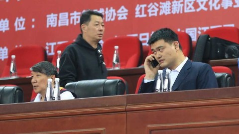 全运赛场展军威：邹雨宸率解放军队狂胜吉林，姚明现身引瞩目