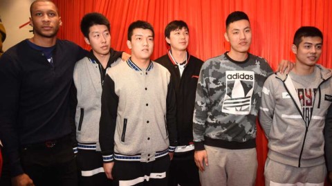 京城篮球传奇马布里与首钢众将的不了情缘