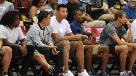 易建联现场督战，周琦手感冰凉却筑防守长城