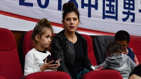 博洛西斯家眷亲临现场见证广厦力克广东豪取榜首大战胜利