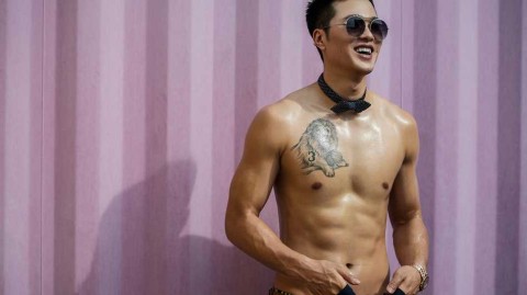 劲爆撕裂感！脱下衣服的孟铎，这身钢筋铁骨就是行走的荷尔蒙