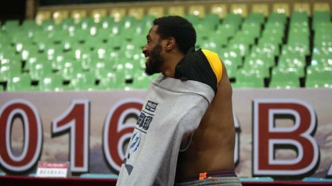 决战前的“耍宝”时刻：四川金强总决赛第三场备战纪实