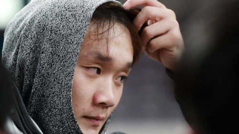 丁彦雨航无奈包起头发 幽默回应发型吐槽