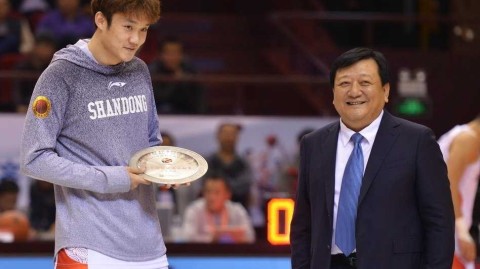 丁彦雨航：从全运赛场到星光之巅，荣耀与品格并存的“外援丁”