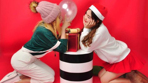 ❄️冬日里的篮球火焰：山东高速篮球宝贝圣诞写真暖心绽放