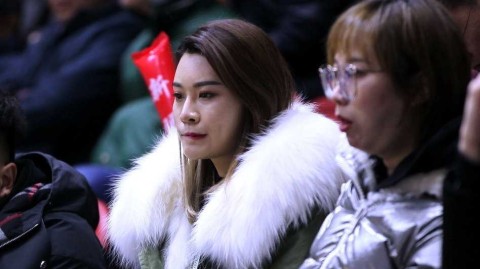 李根解禁复出之夜，爱妻见证新疆主场大捷