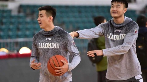 辽篮双星闪耀回归 赛前备战热情高涨