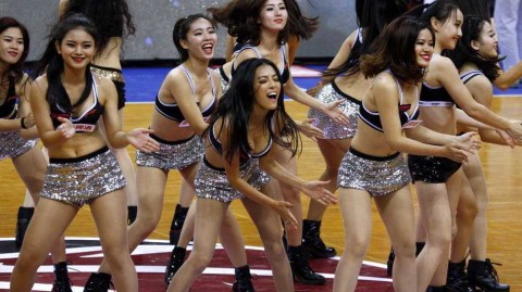 CBA篮球宝贝：赛场上的青春风暴与魅力风景线