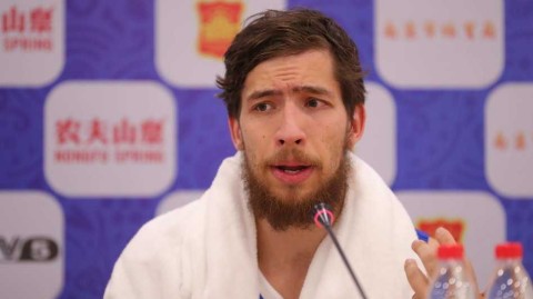 丁彦雨航三十封神夜，中国男篮客场破韩全记录