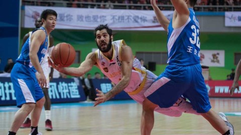 Cba激战第十七轮 青岛单外援逆袭同曦止连败