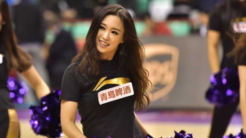 青春飞扬：回望CBA赛场上的热舞精灵与那些燃情瞬间