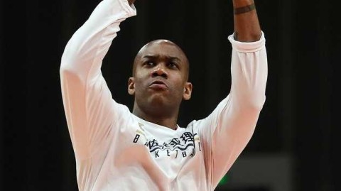 兰多夫赛前意外挂彩，“白魔兽”誓要率北控冲破京城德比