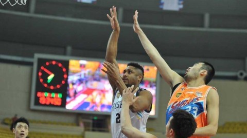 CBA激战夜：大唐两双力压上海，福建逆转同曦演巅峰对决