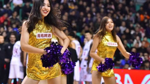 辽篮玫瑰绽放赛场，百变热舞点燃主场激情