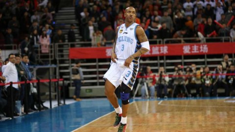 京疆大战经典回眸 马布里率首钢力拼新疆飞虎