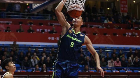 粤军激战华南虎主场亮剑 阿联布泽尔双星闪耀