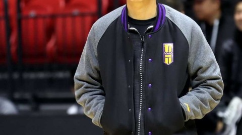 辽篮天山夜训备战疆辽大战 复仇火焰燃烧在即