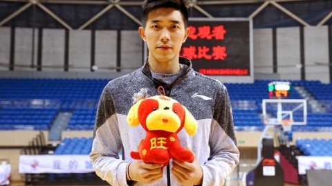 江苏肯帝亚男篮新春贺岁 虎年携手球迷共赴新程