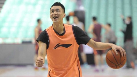 辽篮备战季后赛：叔侄同心书写冠军序章，那些年我们一起追的“惹不起”