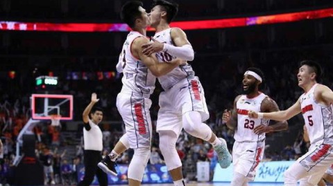 威少45+15导演25分史诗逆转！雷霆主场掀翻爵士续命