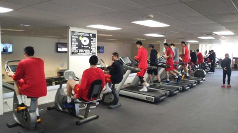 汗水铸就亚洲杯之路 男篮蓝队新西兰特训纪实