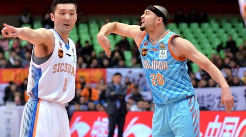 川军主场爆冷掀翻卫冕冠军 哈达迪统治内线送新疆赛季首败