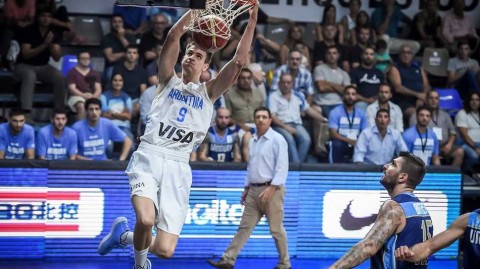 世预赛南美区经典战：阿根廷83-88乌拉圭，“钻石”斯科拉独木难支