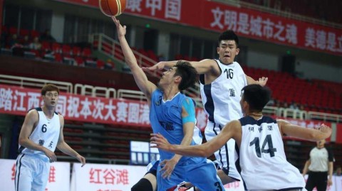 中国男篮群英谱：张振楠狂飙五十分，唐正东内线铸就传奇