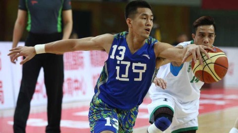 辽篮全运预赛大胜澳门，众将亮剑展深厚板凳实力