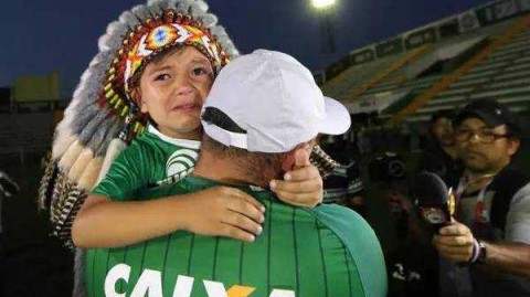 巴甲第6轮：沙佩科1-1格雷米奥，客场不胜魔咒延续