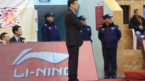 京城铁军硬碰硬：闵鹿蕾运筹帷幄 北京豪取五连胜