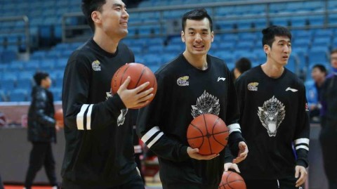 辽篮严冬锻造尖兵：郭士强铁腕治军，众将挥汗蓄力新篇