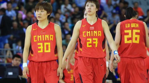 女篮尖刀邵婷演骑马射箭 马赫挂帅大胜捷克迎连胜