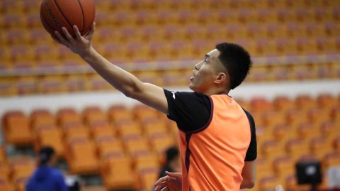 辽篮众将备战第五轮 郭少低烧待命大韩镇守内线