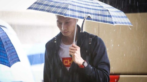 北京暴雨中的热血出征：回顾中国男篮里约奥运的雨中曲