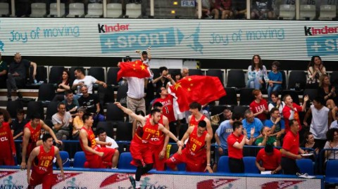 热血一战回顾易建联郭艾伦率队力克土耳其